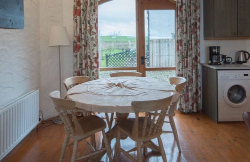 Bushmills Cottage | Portnoffer: Entire 4BD Cottage
