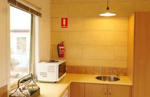 Port Campbell Hotel | Portside Motel