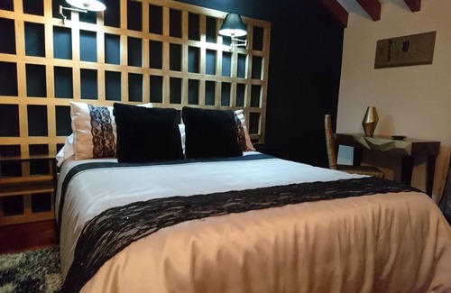 Santillana del Mar House | Posada El Jardín