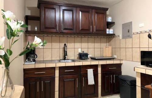 Liberia Apartment | Posada Florencia AC near Guanacaste Airport