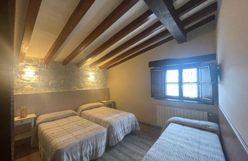 Santillana del Mar House | Posada La Solana - Adults Only