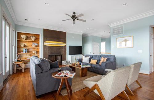 Sunset Point House | Poseidon By AvantStay On The Beach Two Ocean Facing Balconies Hot Tub