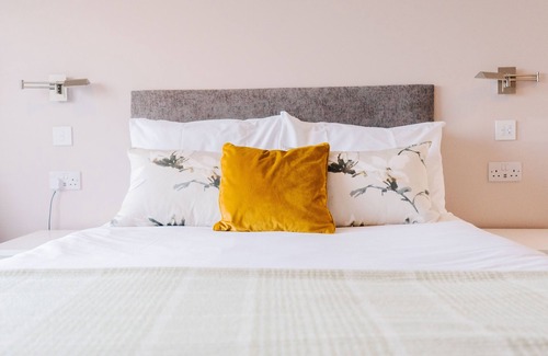 Lossiemouth Hotel | Poseidon's Inn