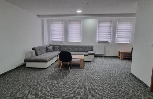 Canton 10 Apartment | Poslovno-edukativni centar