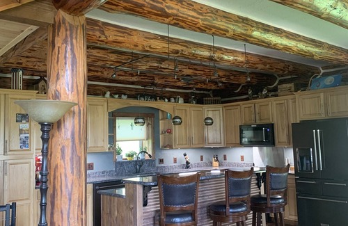 Greenough House | Potomac Valley Log Home – Montana Dream