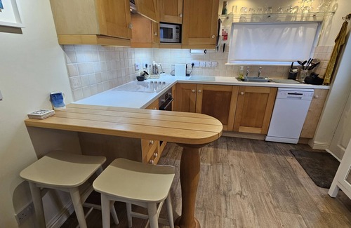 St. Mawes Cottage | Potted Shrimp - an apartment that sleeps 2 guests in 1 bedroom