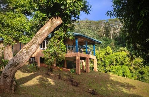 Huahine Villa | Potter House TSUKAMOTO Vue sur Baie de Maroe