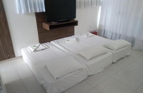 Praia da Armacao do Itapocoroi Hotel | Pousada Bernúncia