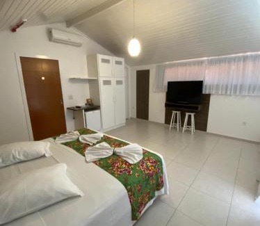 Praia da Armacao do Itapocoroi Hotel | Pousada Bernúncia