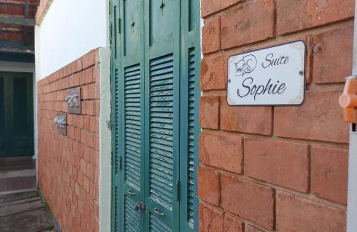 Itanhaem Hotel | Pousada Chateau Sophie