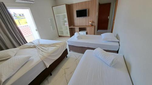 Praia da Armacao do Itapocoroi Hotel | Pousada Valentina
