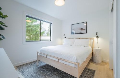 Whistler Creekside House | Powderview 24 by Outpost Whistler