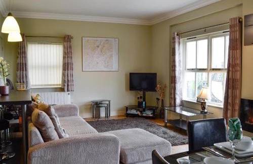 Kingswood House | Powis Castle View