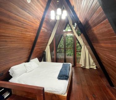 Colonia del Toro Cabin | Pozas y Cataratas La Presa