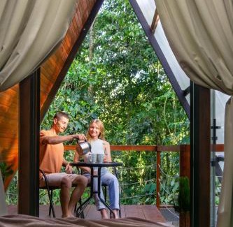 Colonia del Toro Cabin | Pozas y Cataratas La Presa