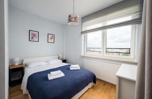 Praga Polnoc Apartment | Praga Tower Blue Apartment by Bookinghost