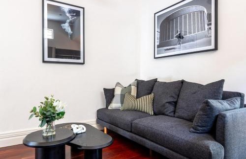 Prahran House | Prahran Timeless & Modern Haven, with parking