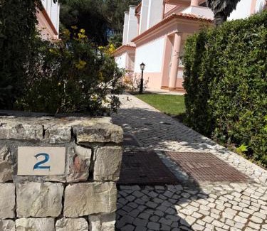 Praia del Rei Apartment | Praia D'El Rey Pool & Golf House
