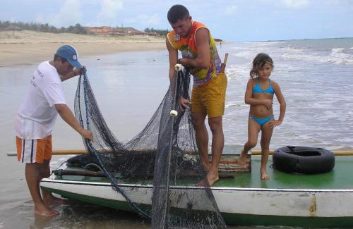 Zumbi House | Praia piscina e BBQ condomínio fechado 3 quartos Ch11