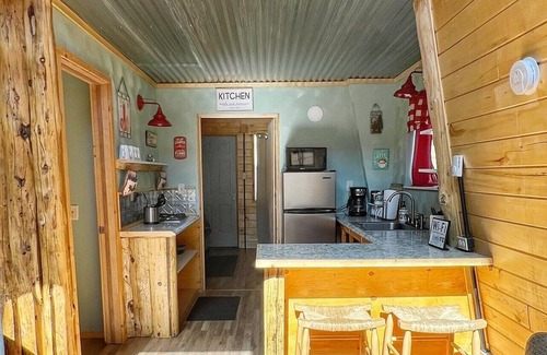 Creede House | Prairie Flax Cabin 3 - 2 bedrooms in Creede, Colorado