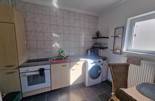 Neumuenster Apartment | Praktische Unterkunft im EG