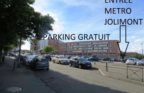 Marengo - Jolimont Apartment | Pratique, Complet Sûr, Métro et Parking; Proche du Centre, de la Gare, de la Rocade, d'un supermarché. Tout à Pied.