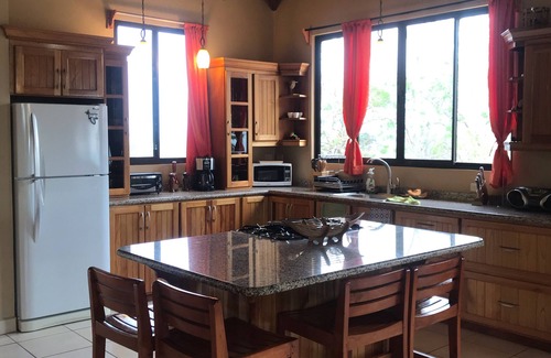 Escobal House | Precious Pacific Sunset View Home
