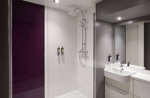 Exeter Hotel | Premier Inn Exeter Central St Davids