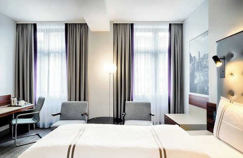 Altstadt-Nord Hotel | Premier Inn Köln City Mediapark