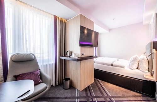 Altstadt-Sued Hotel | Premier Inn Köln City Süd