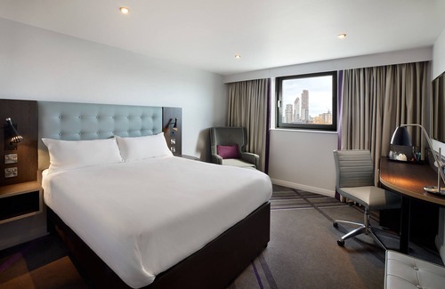 Porthmadog Hotel | Premier Inn Porthmadog