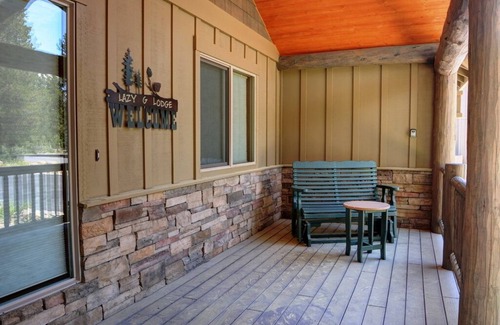 Deer Park House | Premier Luxury Home: 7 BR/8 BA/Hot Tub/Game Room/Free Nights/Level 2 EV Charging