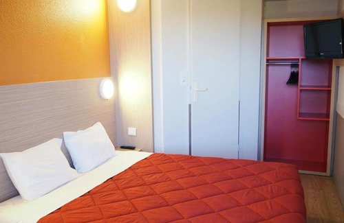 Saint-Lambert-des-Levees Hotel | Premiere Classe Saumur