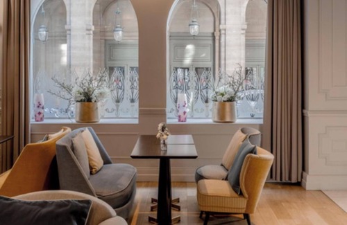 Quartier de la Place-Vendome Apartment | Premiere Suite Apartment With Aircon In Louvre