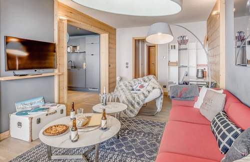 Tignes le Lac Apartment | PREMIUM 4* Apartment, 5 rooms, 8 guests, balcony, hotel services, wifi, Tignes