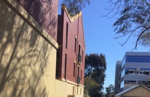West Perth Apartment | premium 5*location 2bed large apartment ,very comfortable walk to kings park