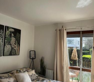 Le Chesnay Apartment | Premium & Cosy Studio - Paris à 20 mins - Châteaux de Versailles à 8 mins
