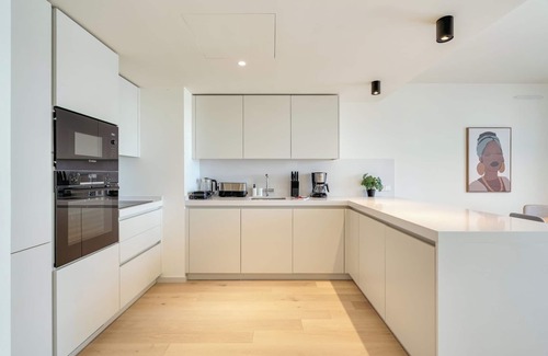 Parque das Nacoes Apartment | Premium Flat w/Balcony and Pool by HostWise