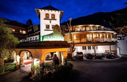 Untertschern House | Premium Gutshof Zimmer Halbpension - Hotel Gut Trattlerhof & Chalets