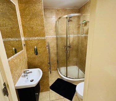 East Walworth Apartment | Premium Studio Flat 02 Near Tower Bridge