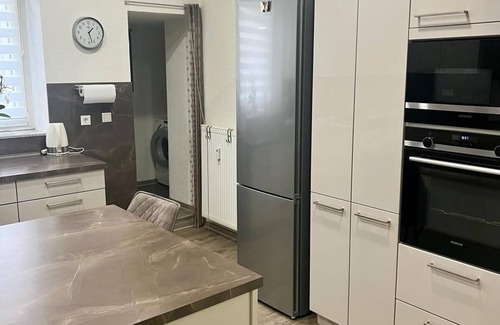 Ruhrstadion Apartment | Premium Wohnung mit Großem Garten