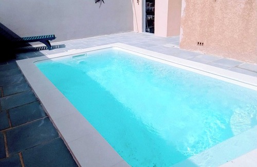 Uzes Cottage | preserved and wooded, nature and Zen for this villa with secure pool