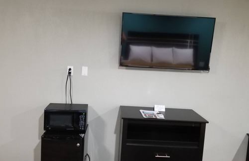 US 290 Hotel | Prestige Inn