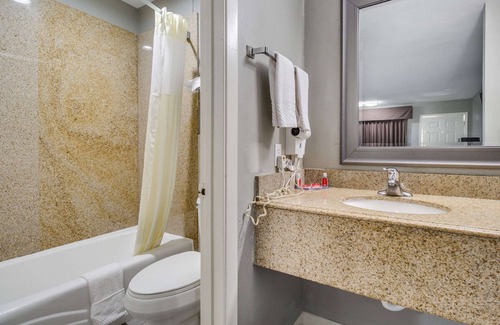 US 290 Hotel | Prestige Inn