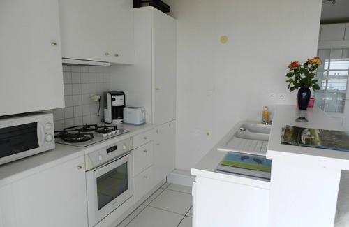 Arcachon Apartment | Prestigious south facing apartment on a beach in Arcachon