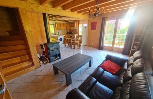 La Roche-de-Rame Ski Chalet | Pretty chalet on the heights of La Roche de Rame