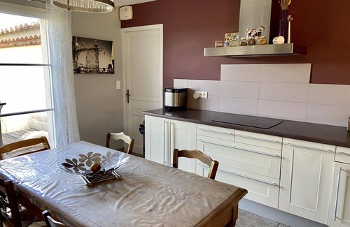 Gard Rhodanien House | Pretty villa with pool 5 bedrooms and 3 bathrooms near chateauneuf du pape