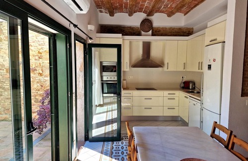 Sant Feliu de Guixols Villa | Pretty village house