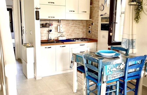 Olbia Resort | Pretty Villettina with WI-FI and Clima and private parking space in front of the house