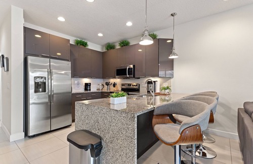 Four Corners House | Priceless Peace At Serenity By Shine Villas. 081 3 Bedroom Townhouse